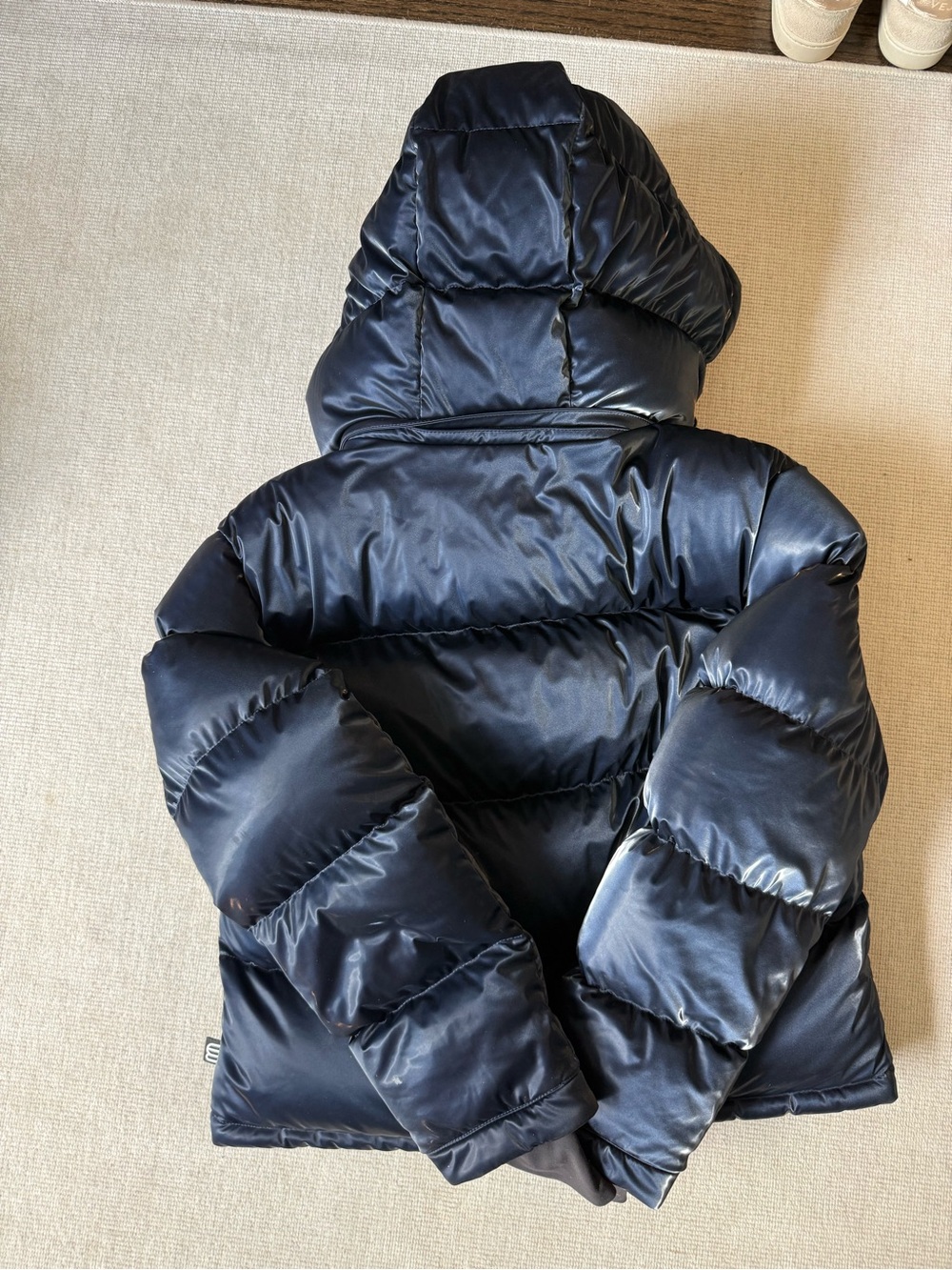 Aritzia Super Puff Jacket - Picture 8 of 8